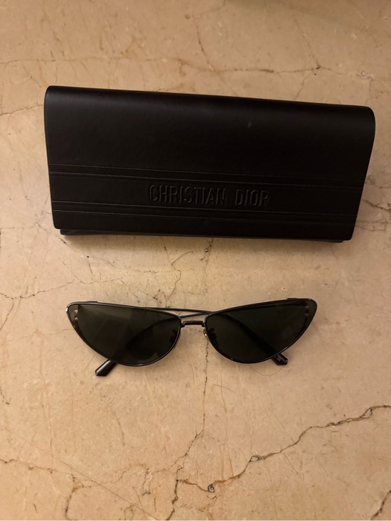 Dior Accessories - Dior Black Cat-Eye Sunglasses with Dark Lenses